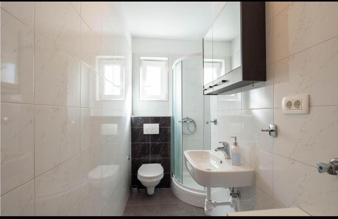 Apartment Nina ポドストラナ エクステリア 写真